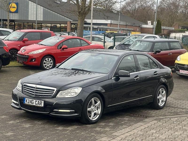 Gebraucht Mercedes C200 184 PS (135 kW) 2012 Schwarz Limousine