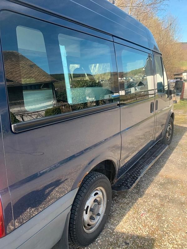 Usata Ford Transit 84 CV (61 kW) 2011 Blu Monovolume