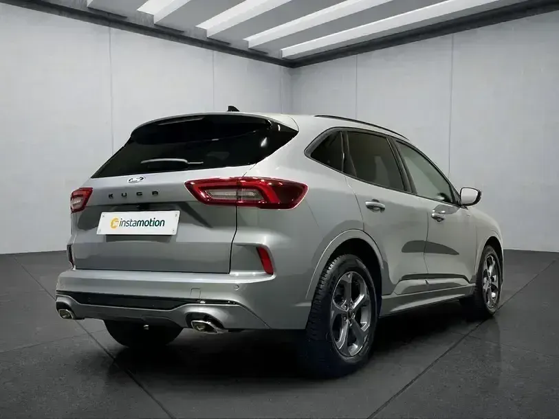 Gebraucht Ford Kuga ST-Line 186 PS (136 kW) 2024 Silber SUV