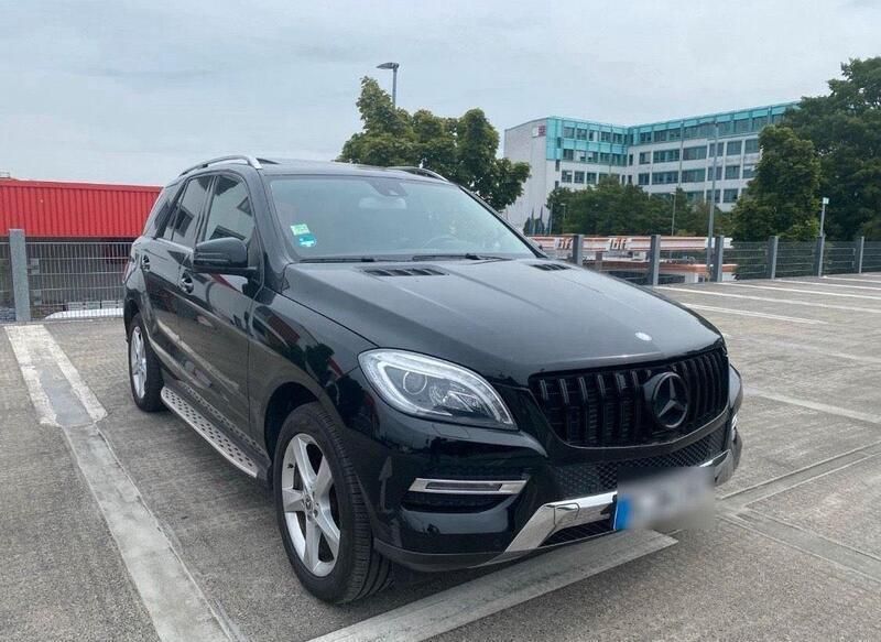 Schwarz Gebraucht 2013 Mercedes ML250 SUV | 17.999 € (Guter Preis) - Bild 1/4