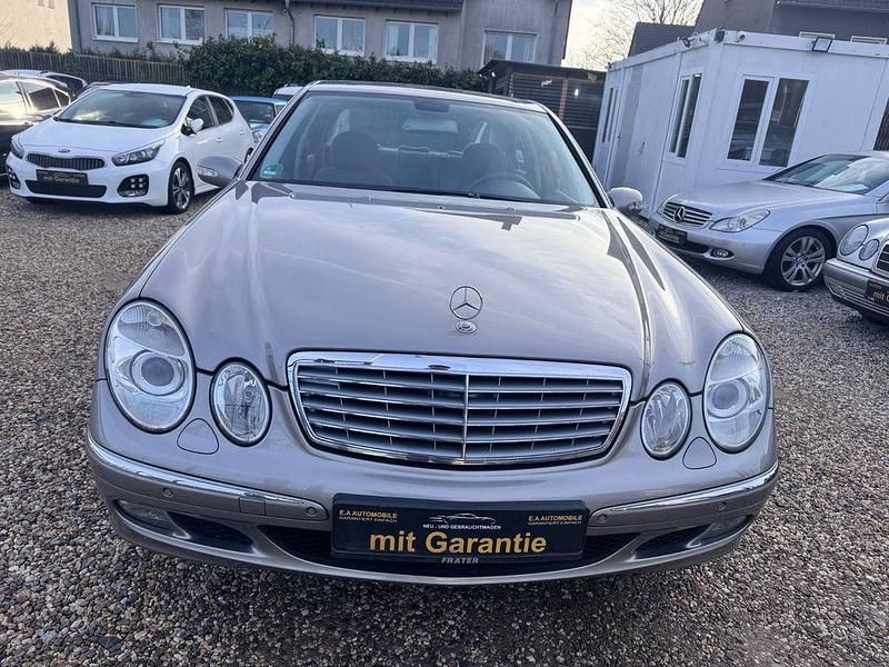 Gebraucht Mercedes E350 272 PS (200 kW) 2006 Silber Limousine