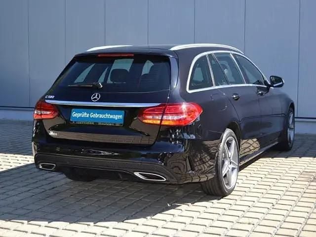 Gebraucht Mercedes C180 Sport 156 PS (114 kW) 2017 Schwarz (obsidianschwarz metallic) Limousine