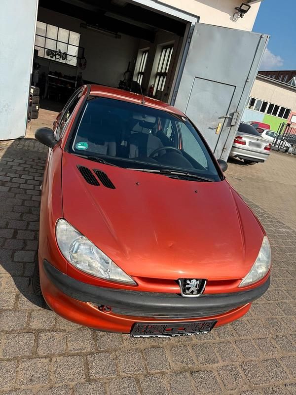 Gebraucht Peugeot 206 75 PS (55 kW) 2000 Orange Kleinwagen