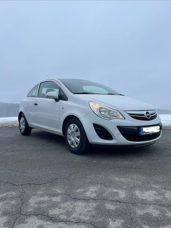 Gebraucht Opel Corsa Edition 69 PS (50 kW) 2012 Weiß Kleinwagen