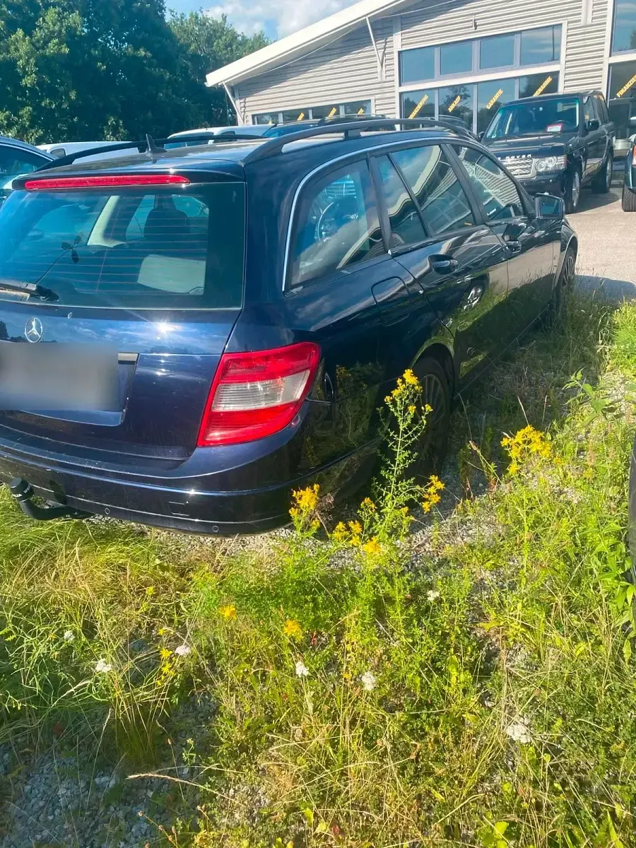 Gebraucht Mercedes C220 170 PS (125 kW) 2011 Blau Kombi