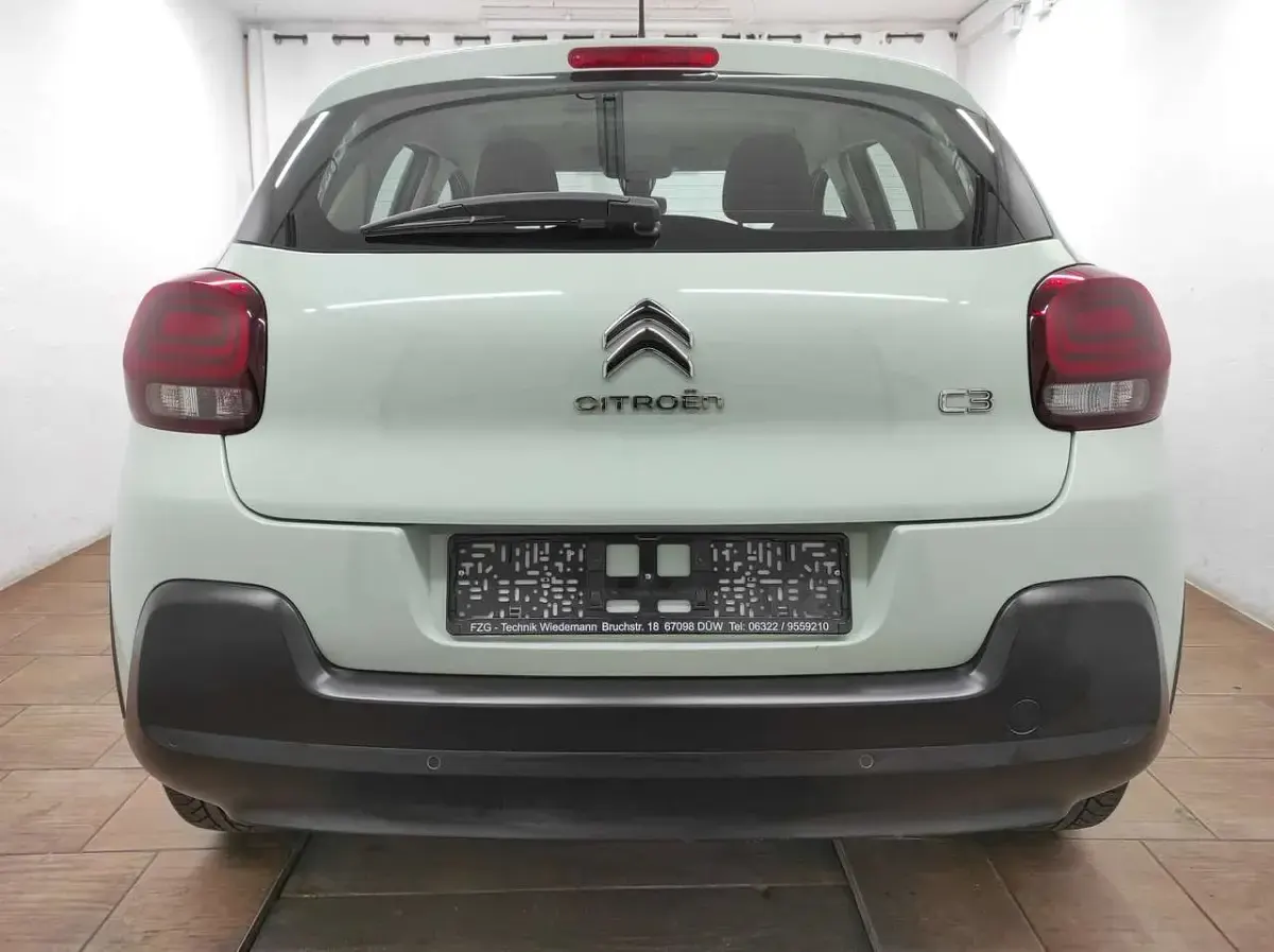 Usado Citroën C3 Start 83 CV (61 kW) 2020 Verde Utilitario