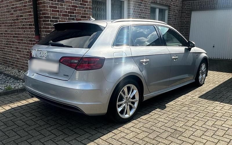 Gebraucht Audi A3 S-line plus 184 PS (135 kW) 2015 Silber Limousine
