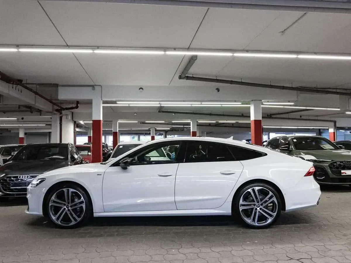 Gebraucht Audi A7 Sport 265 PS (194 kW) 2025 Gletscherweiß metallic Limousine