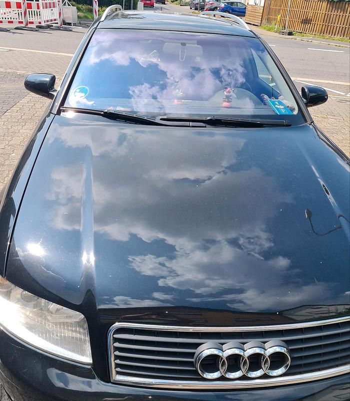 Schwarz Gebraucht 2004 Audi A4 Kombi | 1.150 € - Bild 1/4