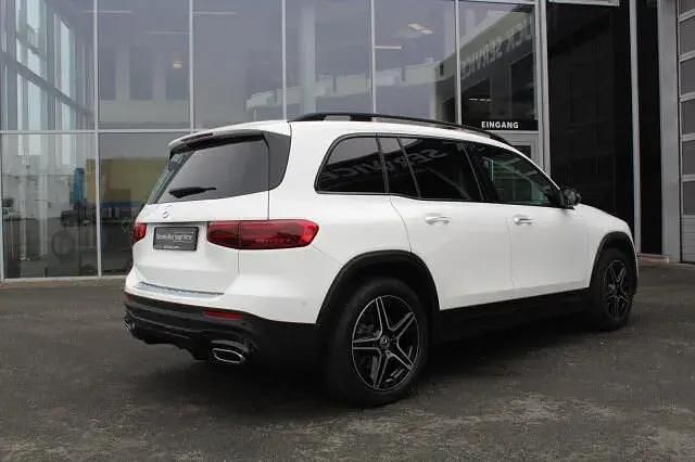 Gebraucht Mercedes GLB250 AMG 224 PS (164 kW) 2024 Weiß SUV