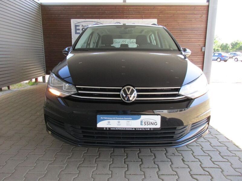 Gebraucht VW Touran Comfortline 150 PS (110 kW) 2021 Schwarz Van / Kleinbus