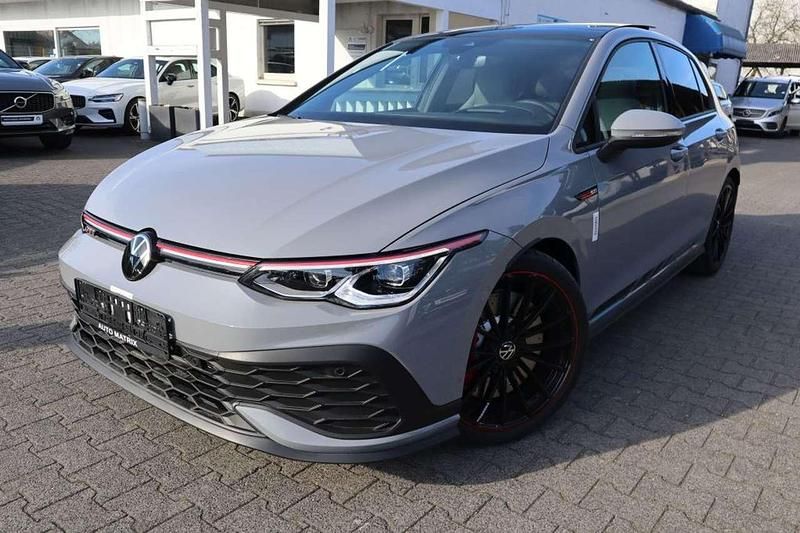 Moonstone gray Gebraucht 2023 VW Golf VIII GTI Clubsport Limousine | 45.990 € - Bild 1/2