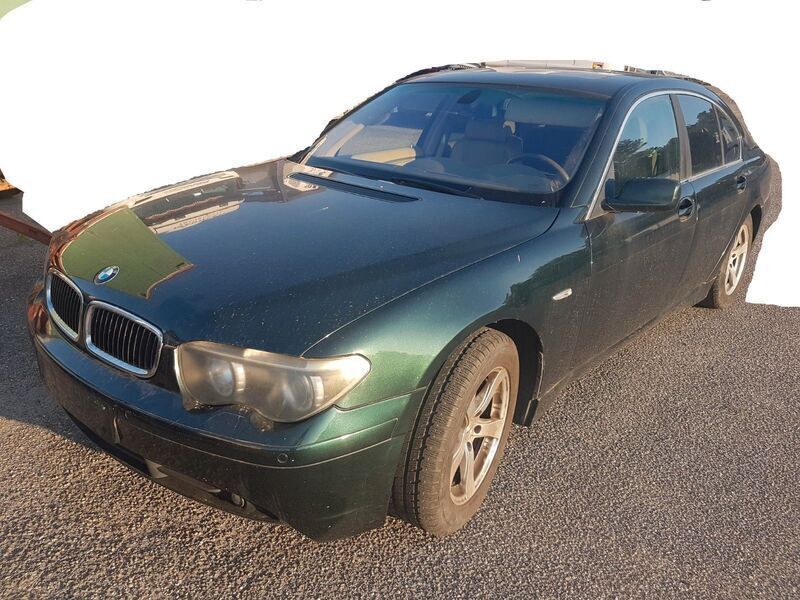 Grün Gebraucht 2002 BMW 745 Limousine | 2.800 € - Bild 1/4
