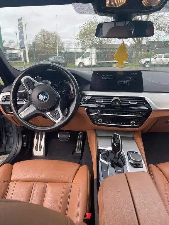 Gebraucht BMW 530 Performance 265 PS (194 kW) 2018 Grau Limousine