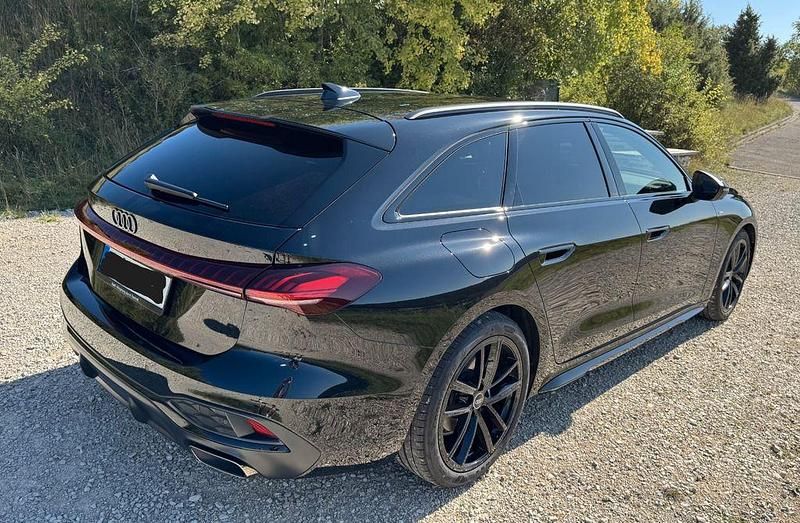 Gebraucht Audi A5 S-Line 150 PS (110 kW) 2025 Schwarz Kombi