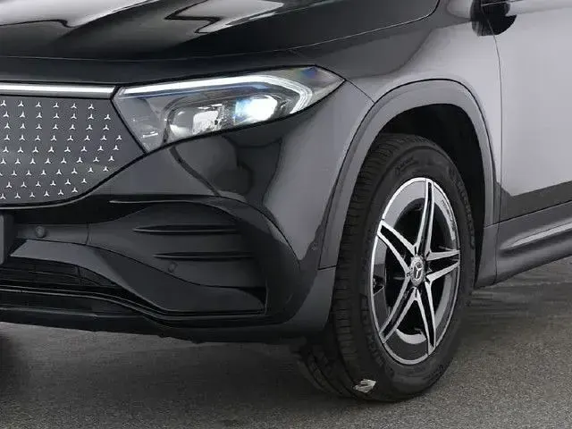 Gebraucht Mercedes EQB250 139 kW (190 PS) 2024 SUV