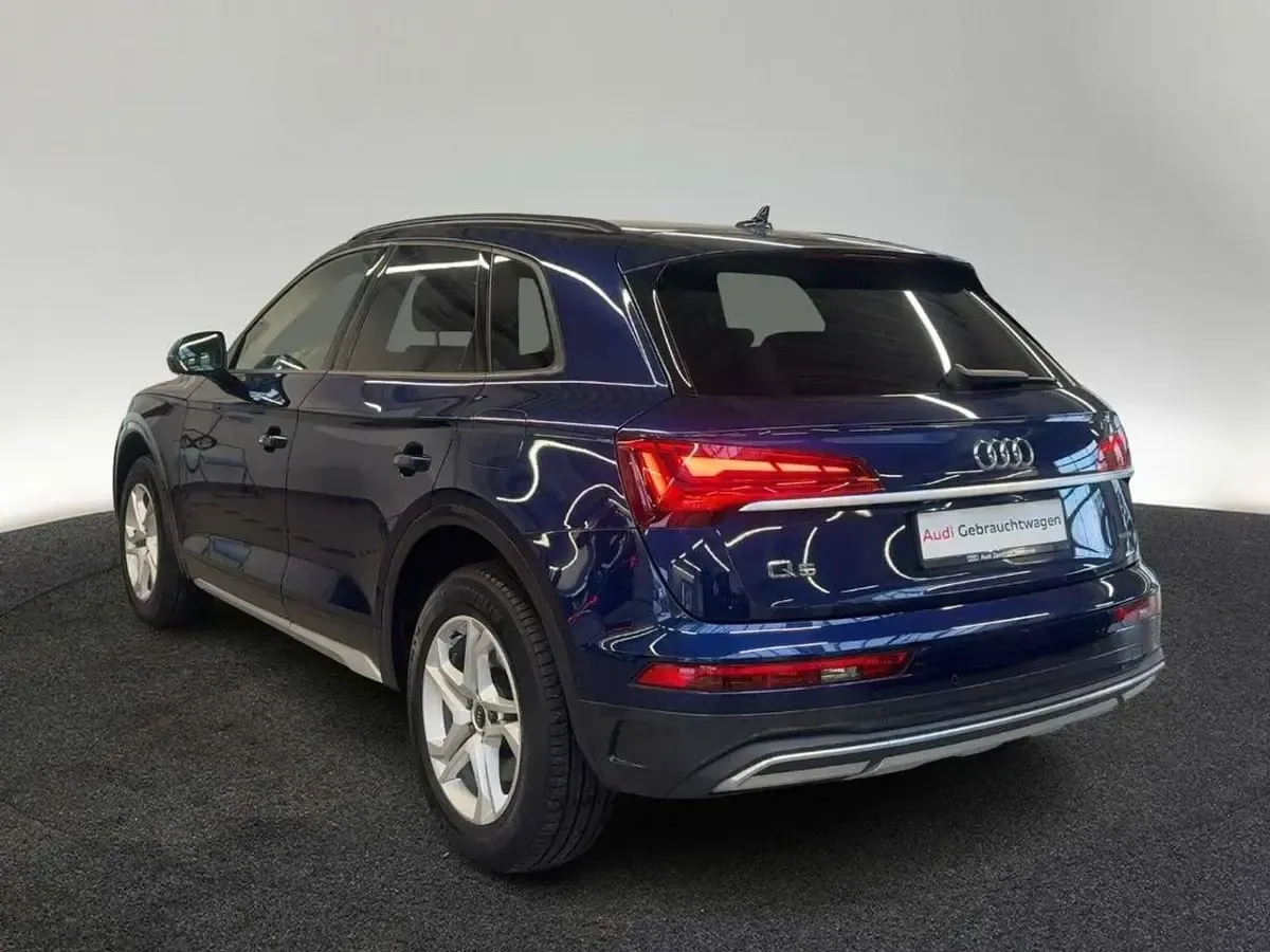 Gebraucht Audi Q5 Advanced 299 PS (219 kW) 2023 2d navarrablau metallic (metallic) SUV