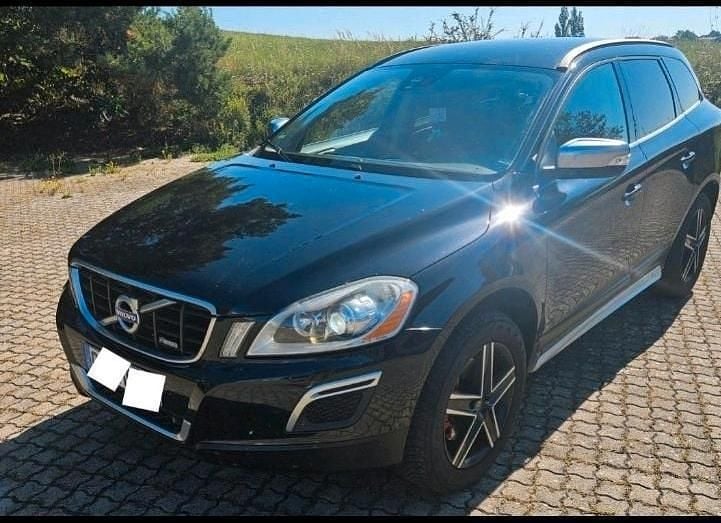 Schwarz Gebraucht 2012 Volvo XC60 R-Design SUV | 10.499 € (Fairer Preis) - Bild 1/4