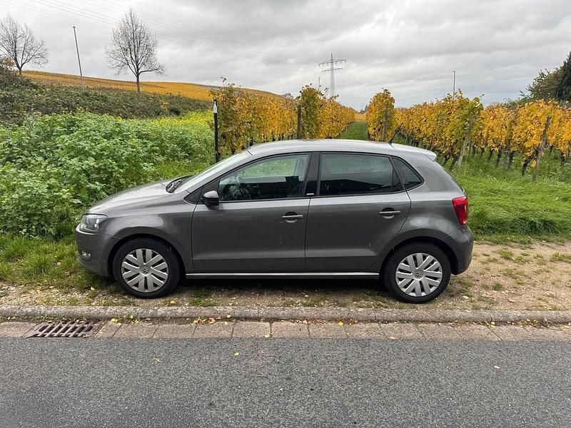 Grau Gebraucht 2011 VW Polo Kleinwagen | 5.450 € (Superpreis) - Bild 1/4