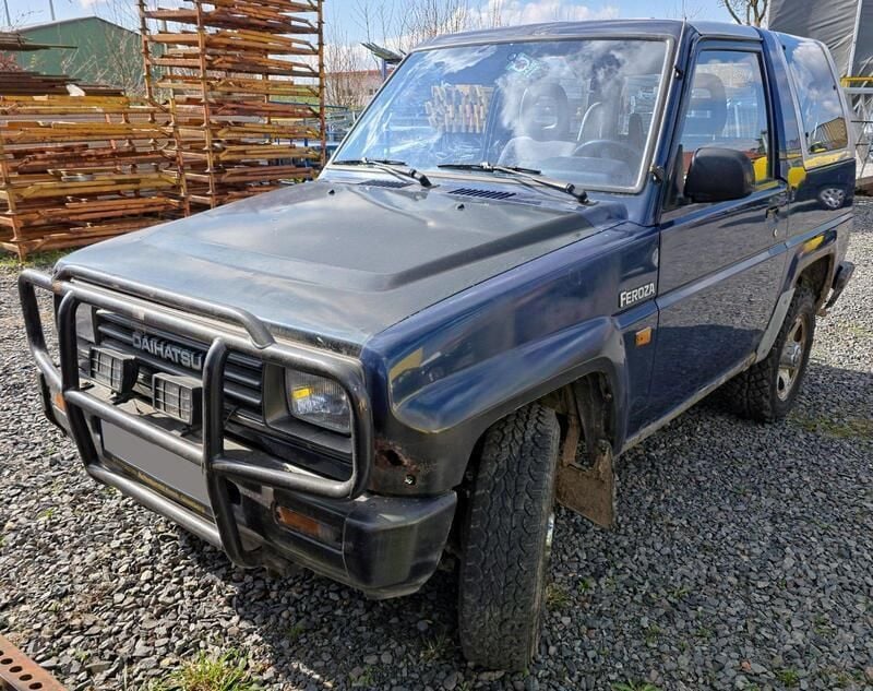 Gebraucht 1991 Daihatsu Rocky SUV | 800 € - Bild 1/4
