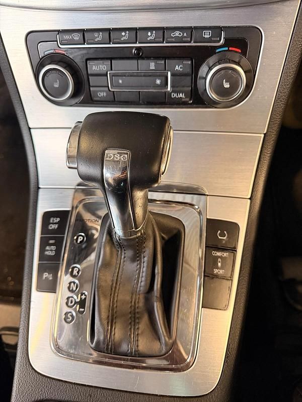 Gebraucht VW Passat 300 PS (220 kW) 2010 Schwarz Limousine