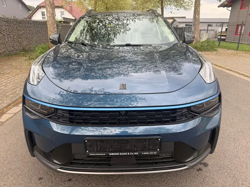 Second-hand Lynk & Co 01 179 CP (131 kW) 2022 Albastru SUV