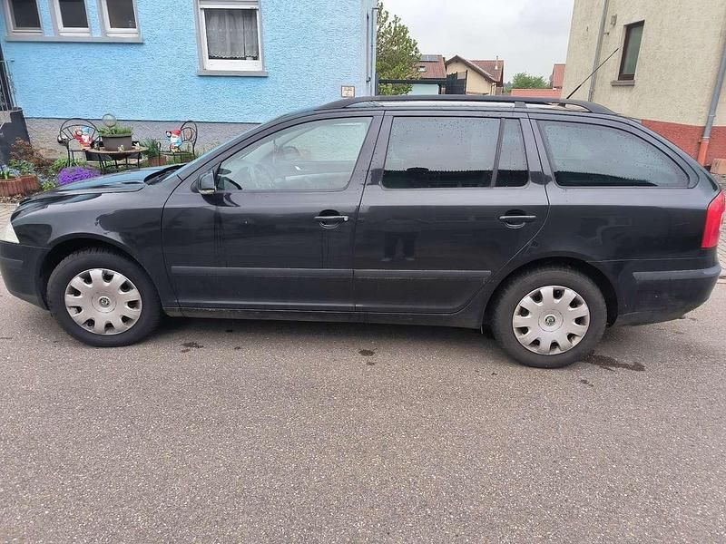 Gebraucht 2007 Skoda Octavia Ambiente Kombi | 1.900 € (Fairer Preis) - Bild 1/4