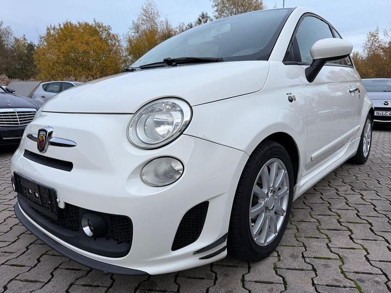 Weiß Gebraucht 2008 Fiat 500 Abarth Coupé | 3.490 € (Etwas zu teuer) - Bild 1/4