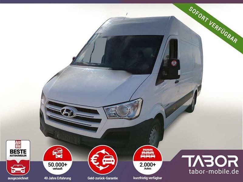 Weiß Gebraucht 2017 Hyundai H 350 Van | 15.288 € (Guter Preis) - Bild 1/4