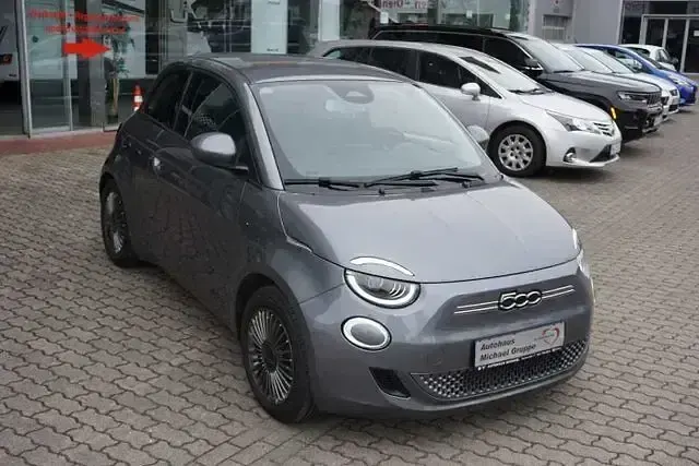 Gebraucht Fiat 500e Icon 86 kW (118 PS) 2022 Grau Limousine
