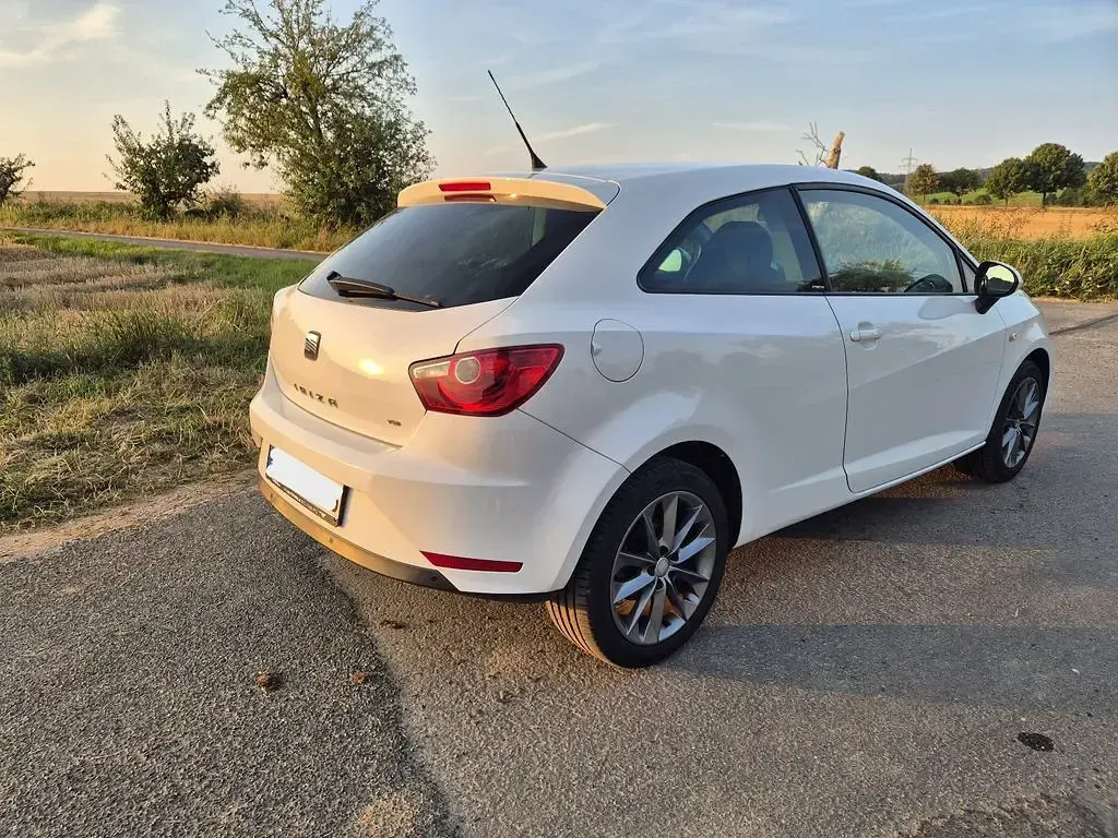 Gebraucht Seat Ibiza SC I-Tech 105 PS (77 kW) 2013 Weiß Kleinwagen