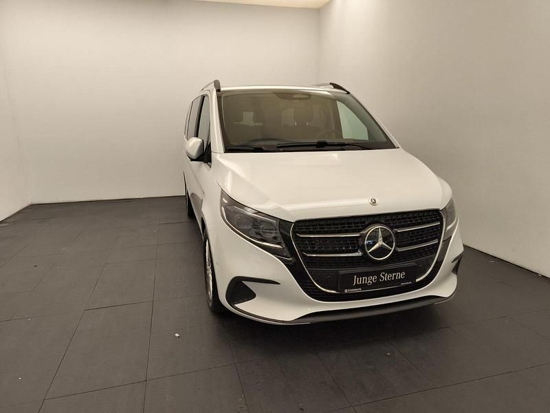 Gebraucht Mercedes V220 Style 163 PS (119 kW) 2025 Bergkristallweiß metallic Van / Kleinbus