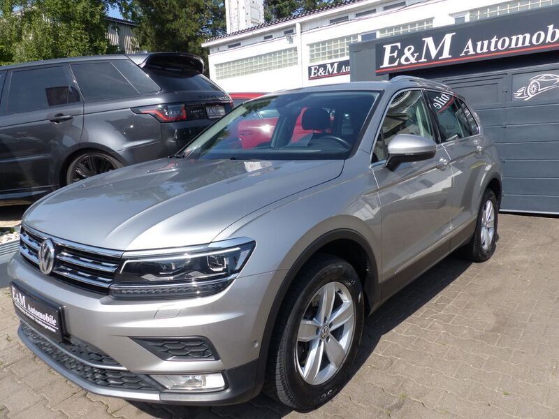Silber Gebraucht 2016 VW Tiguan Highline SUV | 18.680 € (Superpreis) - Bild 1/4