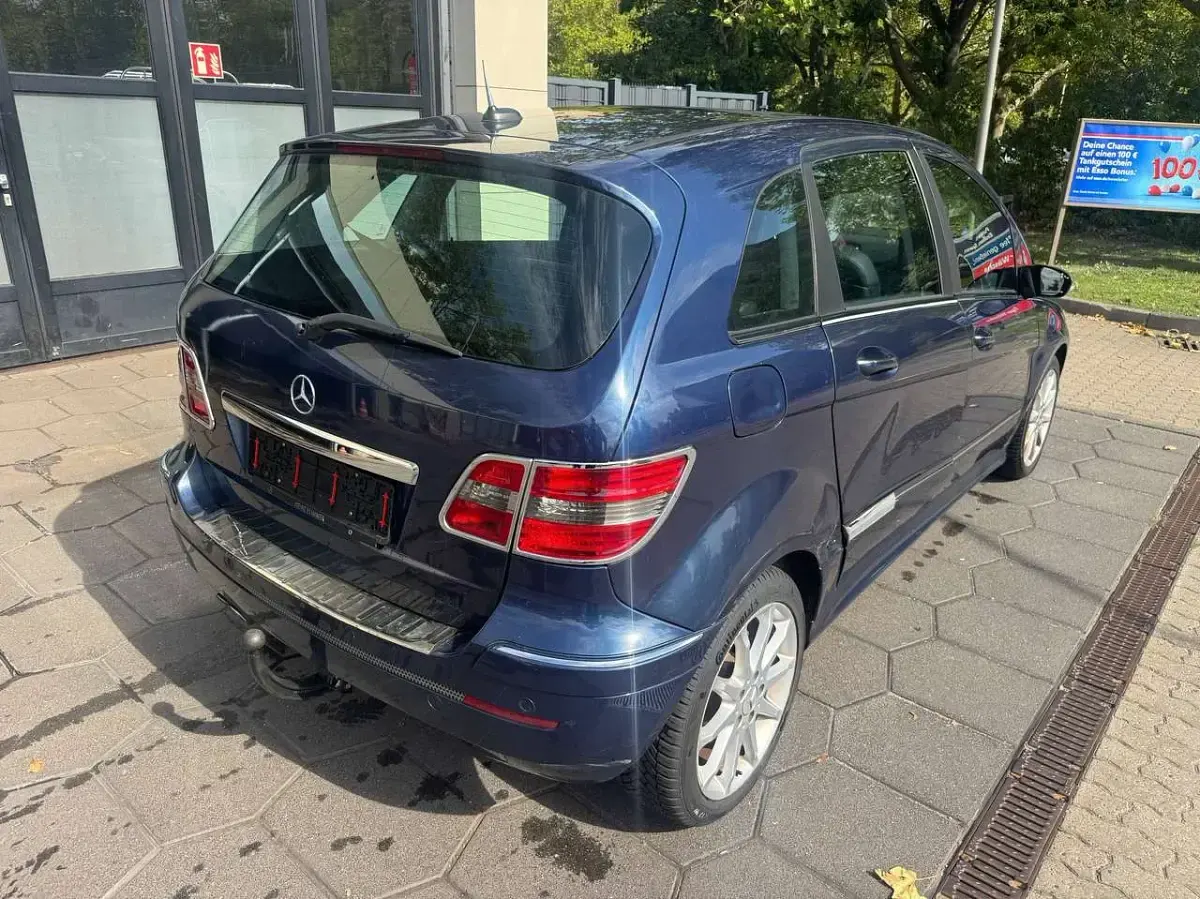 Gebraucht Mercedes B200 193 PS (141 kW) 2006 Blau Van / Kleinbus