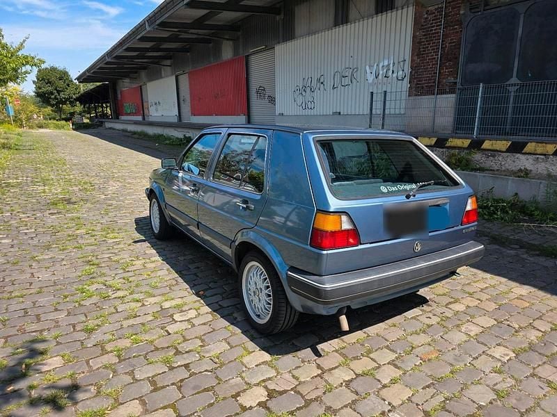 Gebraucht VW Golf II 90 PS (66 kW) 1988 Blau Kleinwagen