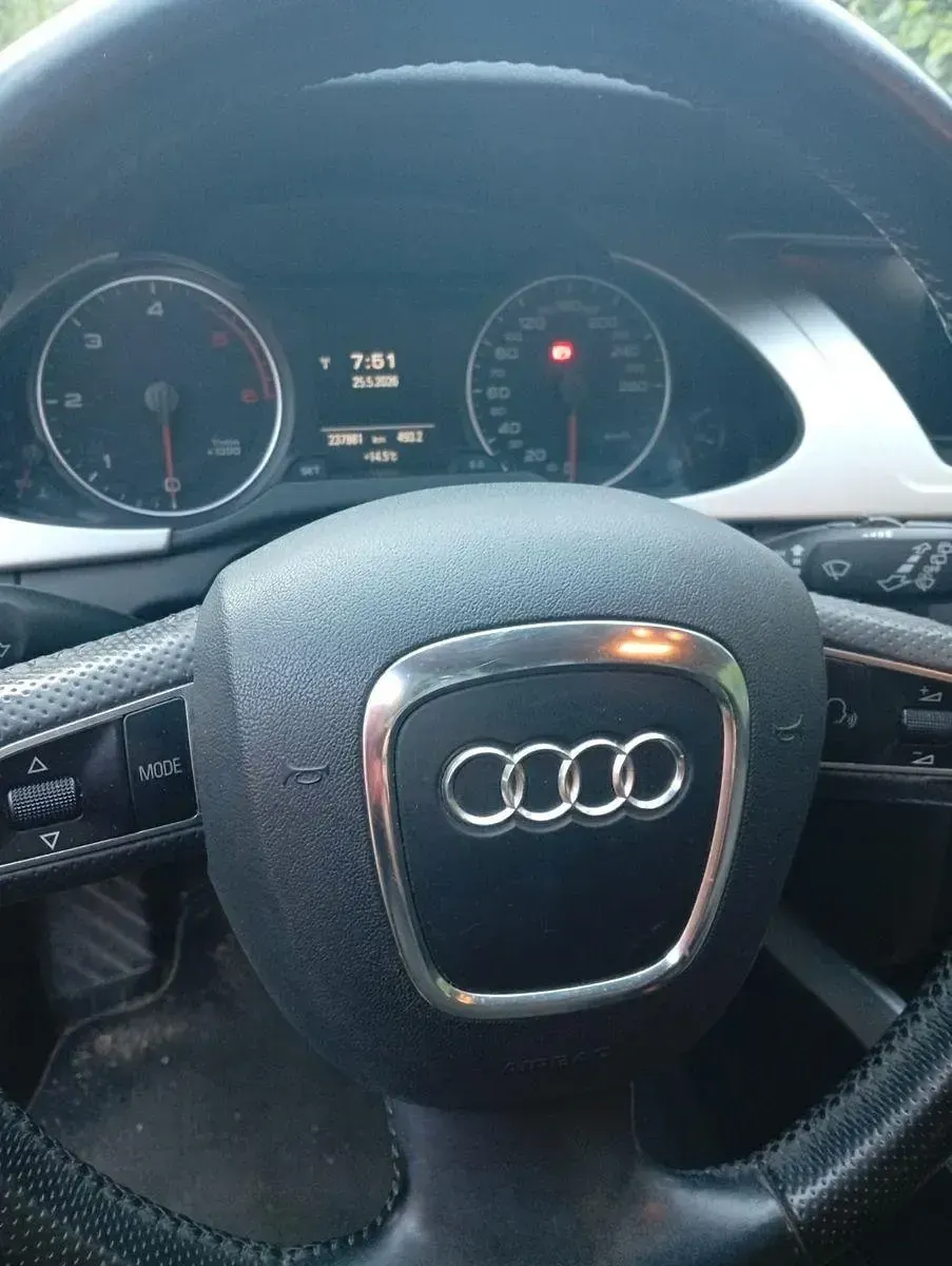 Gebraucht Audi A4 Ambiente 143 PS (105 kW) 2011 Grau Kombi