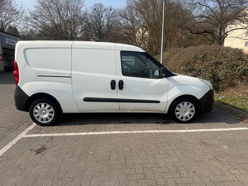 Second-hand Opel Combo 120 CP (88 kW) 2015 Alb Monovolum