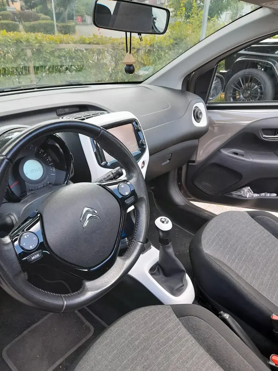 Gebraucht Citroën C1 60 PS (44 kW) 2015 Grau Kleinwagen