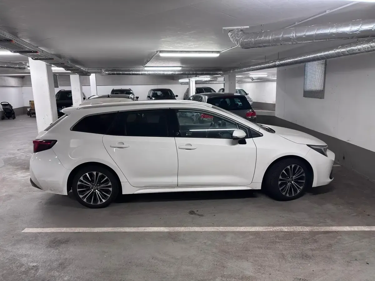 Gebraucht Toyota Corolla 140 PS (102 kW) 2024 Weiß Kombi
