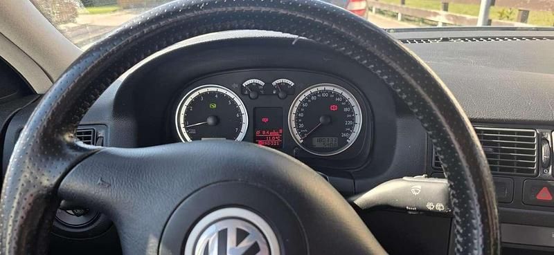 Gebraucht VW Golf IV Pacific 102 PS (75 kW) 2005 Grau Kombi