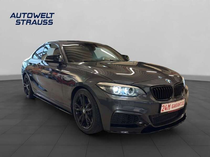 Grau Gebraucht 2016 BMW M2 Performance Coupé | 28.970 € - Bild 1/1