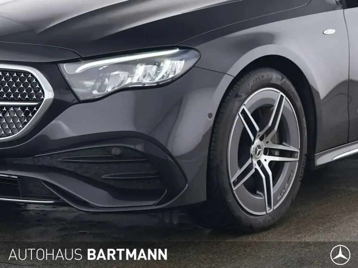 Gebraucht Mercedes E300 AMG 313 PS (230 kW) 2025 lack graphitgrau Kombi