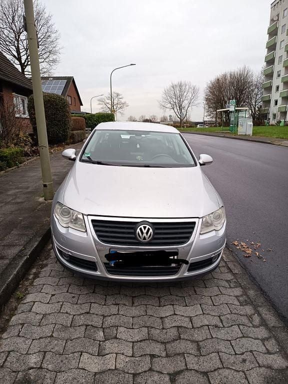 Silber Gebraucht 2008 VW Passat Comfortline Limousine | 3.200 € (Guter Preis) - Bild 1/4