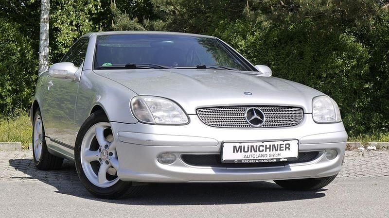 Grau Gebraucht 2000 Mercedes SLK200 Edition Cabrio | 4.499 € (Guter Preis) - Bild 1/4