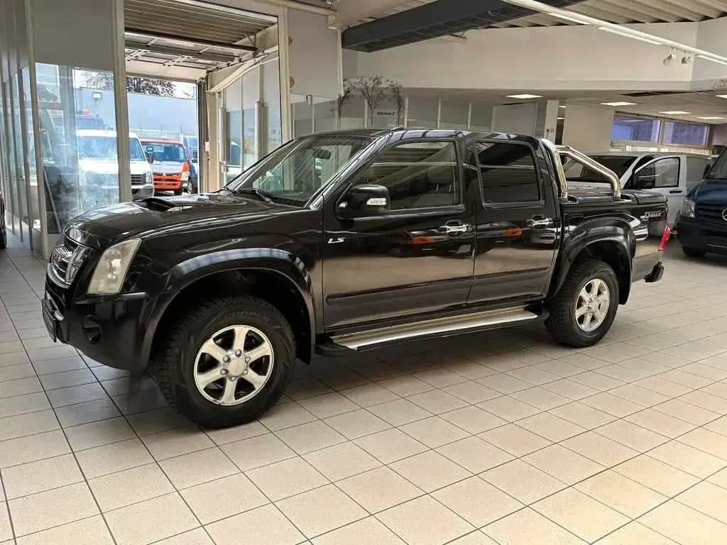 Second-hand Isuzu D-Max 163 CP (119 kW) 2008 Negru Pickup