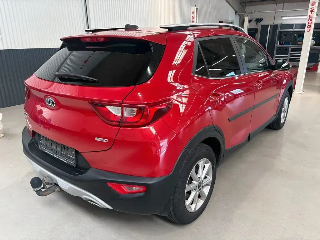 Gebraucht Kia Stonic 120 PS (88 kW) 2018 Rot SUV