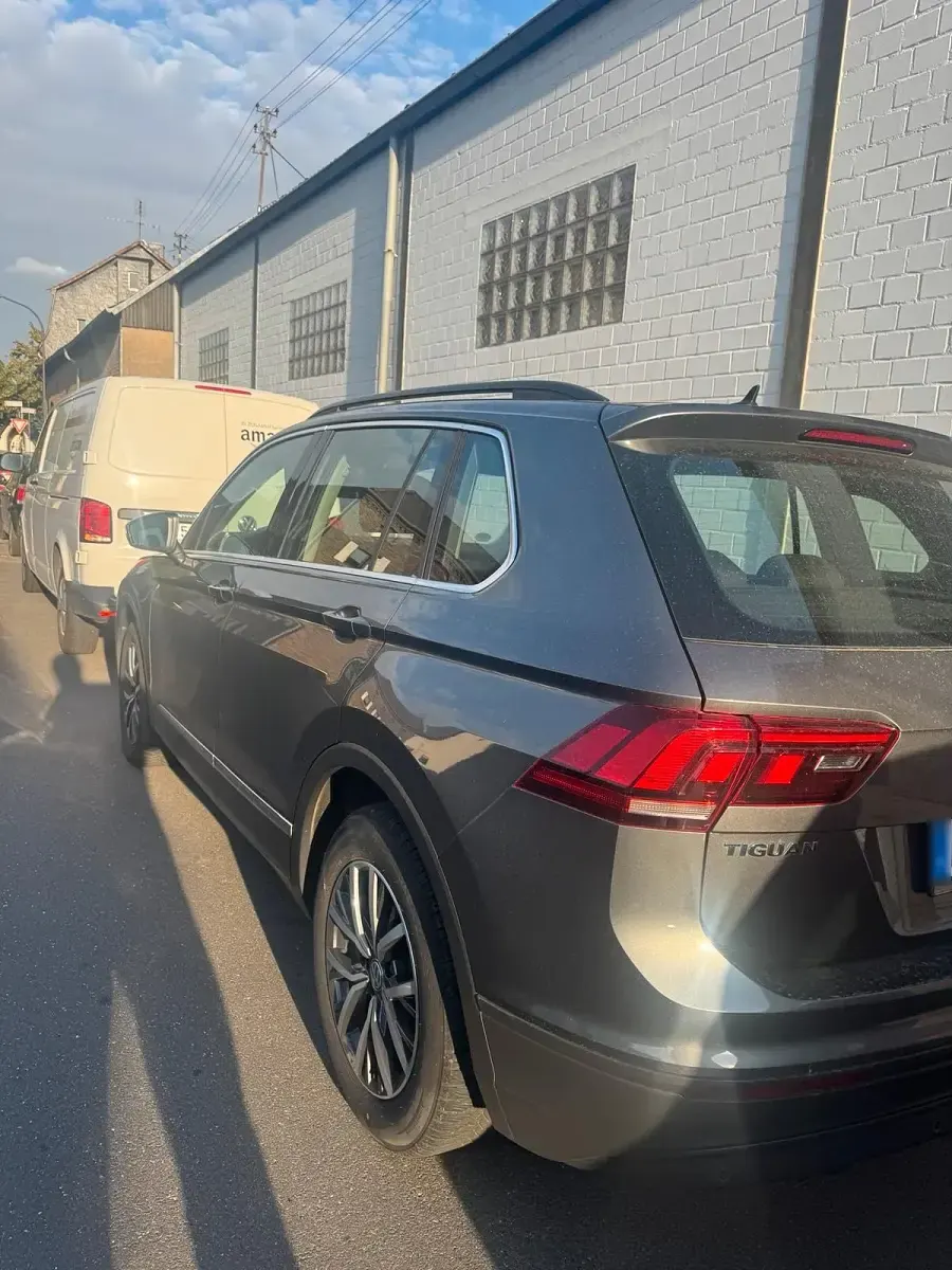 Gebraucht VW Tiguan 150 PS (110 kW) 2017 Grau SUV