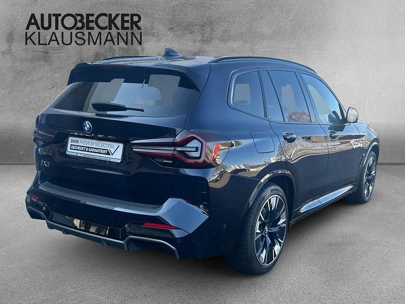 Gebraucht BMW iX3 Impressive 210 kW (286 PS) 2023 Schwarz SUV