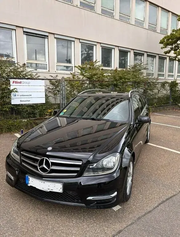 Second-hand Mercedes C220 Edition 170 CP (125 kW) 2014 Negru Break