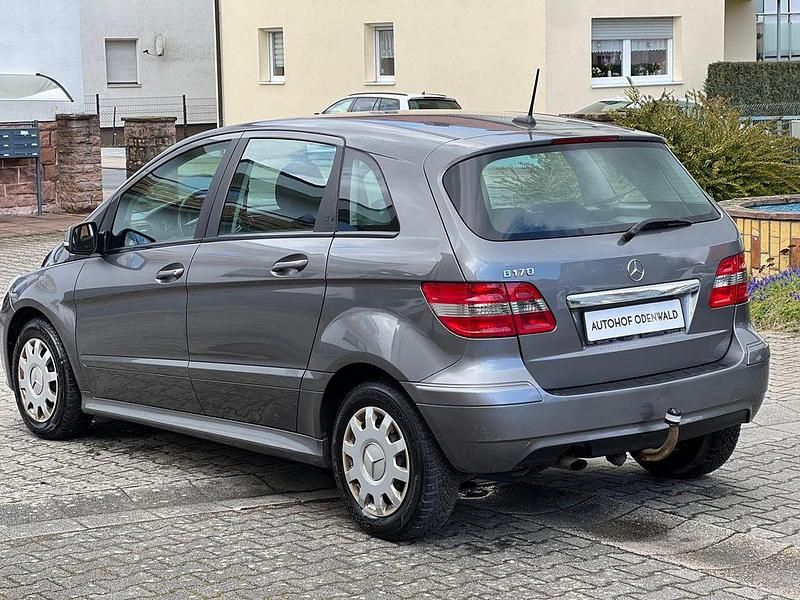 Gebraucht Mercedes B170 116 PS (85 kW) 2009 Grau Van / Kleinbus